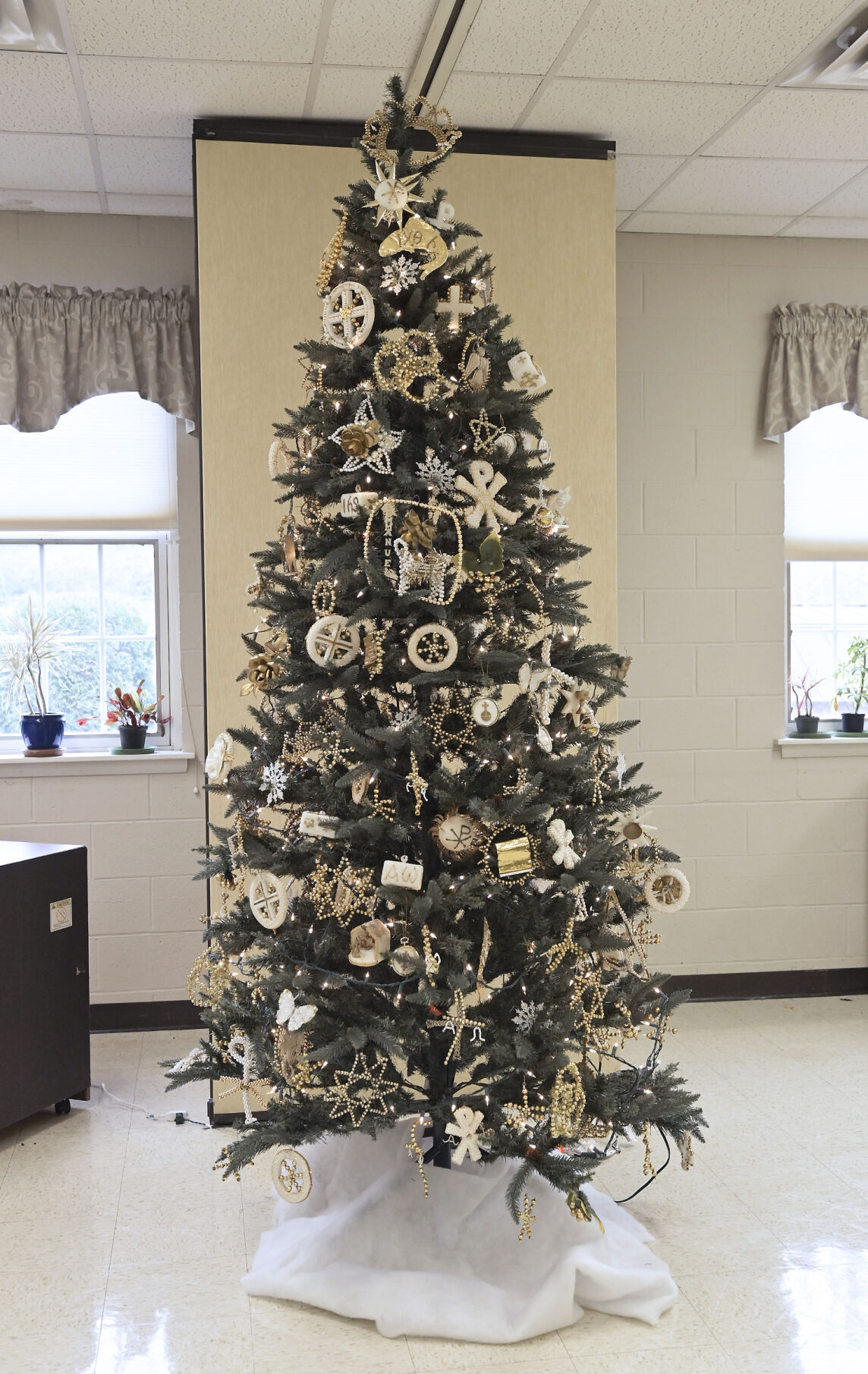 Chrismon Tree 1.jpg